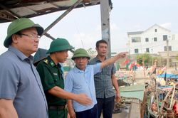Phó Chủ tịch UBND tỉnh Nguyễn Văn Đệ kiểm tra tình hình ứng phó với bão số 3