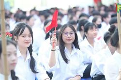 Lễ khai giảng tại ngôi trường ở vùng xa nhất Thủ đô