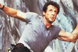 Sylvester Stallone đóng phần 2 'Cliffhanger' sau hơn 30 năm