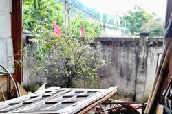 Ảnh hưởng bão số 3, mưa lớn làm tốc mái, sập tường nhà ở miền Tây Nghệ An