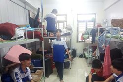 Hàng trăm học sinh trường Dân tộc nội trú tỉnh Nghệ An vẫn mong ngóng ký túc xá