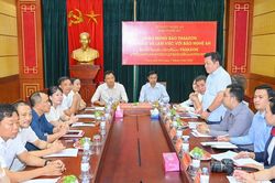 Đoàn công tác Báo Pasaxon thăm và làm việc với Báo Nghệ An