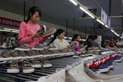 Ngành da giày dự kiến mang về 27 tỷ USD năm 2024