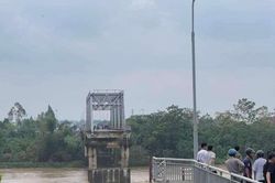 Lãnh đạo huyện Tam Nông thông tin về sự cố sập cầu Phong Châu