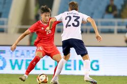 ĐT Việt Nam gặp Thái Lan: Chờ ông Kim Sang Sik 'dụng binh'