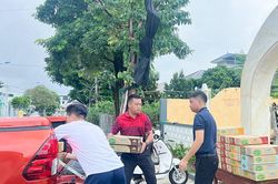 Người dân Nghệ An chung tay hỗ trợ đồng bào bị thiên tai ở các tỉnh phía Bắc