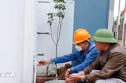 Hà Nội: Tăng cường đảm bảo nước sạch, vệ sinh môi trường sau bão số 3