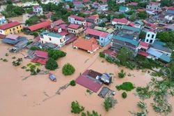 Mưa lũ ảnh hưởng toàn bộ phòng tuyến đê và đời sống người dân vùng đồng bằng sông Hồng - Thái Bình