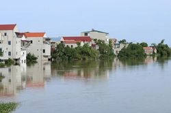 Hà Nội phát lệnh báo động lũ trên sông Cầu, sông Bùi trong đêm