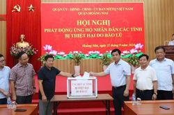 Quận Hoàng Mai quyên góp ủng hộ đồng bào bị thiệt hại do bão lũ