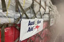 Australia chứng minh tình bạn trong gian khó!