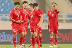 Đội tuyển Việt Nam 'dưới cơ' Thái Lan