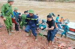 Sạt lở ở Bắc Hà: 5 người chết, 13 người mất tích