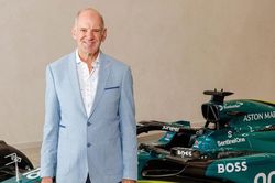 Thiên tài thiết kế Adrian Newey gia nhập Aston Martin: Cuộc phiêu lưu mới của phù thủy F1