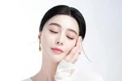 Ảnh mới của Phạm Băng Băng lộ diện, làng thời trang Cbiz chấn động, cư dân mạng không ngừng bàn tán