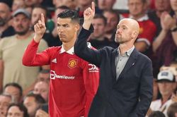 Erik ten Hag đáp trả Ronaldo, ám chỉ đặt điều nói không thành có