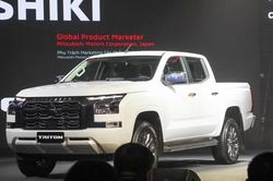 Mitsubishi Triton 2024 có gì để cạnh tranh với Ford Ranger?