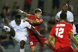Cú sốc ở V-League: 2 nhà vô địch cùng thua, chân sút ĐT Việt Nam lập cú đúp dưới bàn tay của HLV Hoàng Anh Tuấn