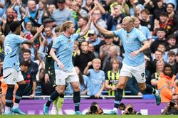 Man City thắng trận thứ 4 liên tiếp sau tuyên bố của Pep Guardiola, Liverpool bất ngờ gục ngã