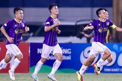 V-League khởi đầu 'lạ' với Văn Quyết, Tiến Linh và cầu thủ Việt kiều
