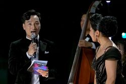 Thành Trung bị chê khi nói điều này với diva Mỹ Linh trong đêm chung kết Miss Universe Vietnam 2024