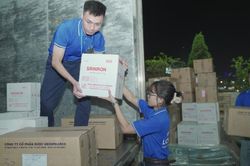 FPT Long Châu điều động 10 tấn thuốc ủng hộ người dân khu vực ảnh hưởng bởi bão lũ