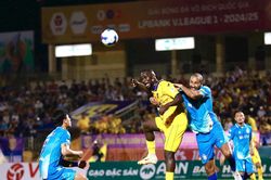 Sông Lam Nghệ An bị chia điểm trong trận mở màn V-League 2024/25