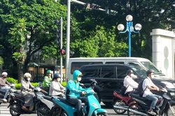 Dự báo thời tiết ngày mai 16/9/2024: Bắc Bộ ngày nắng; Nam Bộ mưa lớn trên 150mm