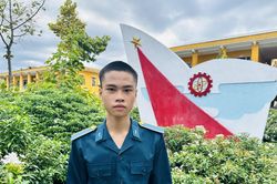 Chàng học viên không quân mồ côi giàu nghị lực