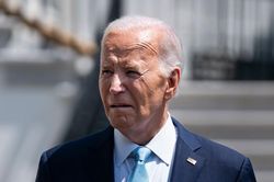 Ông Biden chỉ đạo Mật vụ Mỹ bảo vệ ông Trump