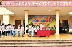Trung thu ấm áp cho trẻ em nghèo, khó khăn tại Thanh Oai