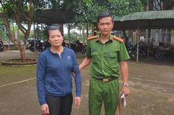 Nằm mơ thấy trúng số, 'nữ quái' 4 lần đi chiếm đoạt hơn 300 tờ vé số về dò