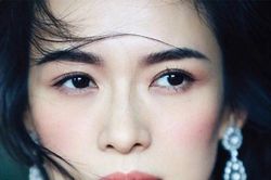 Massage bộ phận này trên cơ thể tháng 2 lần nên làn da Chương Tử Di luôn tươi trẻ, dù ngoài 40 tuổi