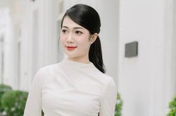 Nhan sắc đời thực của mỹ nhân khiến Khương 'liều' điêu đứng trong 'Độc đạo'