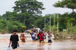 Số người chết do lũ lụt ở Myanmar tăng lên thành 226