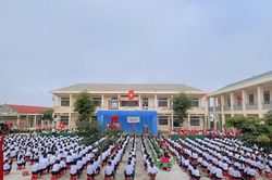 Tín hiệu vui từ những ngôi trường miền rẻo cao Nghệ An