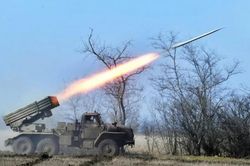 Rộ tin Ukraine sẵn sàng từ bỏ yêu sách với các vùng lãnh thổ đã mất; Kiev thất thế trên mặt trận