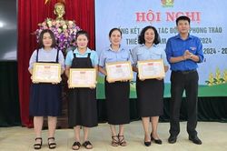 Pleiku: 593 đội viên được công nhận danh hiệu Cháu ngoan Bác Hồ