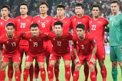 ĐT Việt Nam tụt bậc trên BXH FIFA nhưng vẫn xếp trên Indonesia