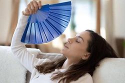 Thuốc trị bốc hỏa do mãn kinh có thể gây tổn thương gan nghiêm trọng