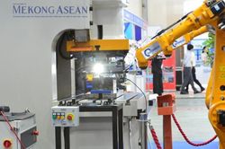 Việt Nam nhập siêu 0,5 tỷ USD trong nửa đầu tháng 9/2024