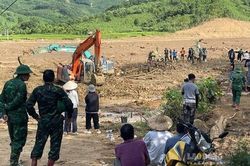 Tìm thấy thi thể cháu bé 1 tuổi ở Làng Nủ