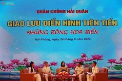 Giao lưu điển hình tiên tiến 'Những bông hoa biển'
