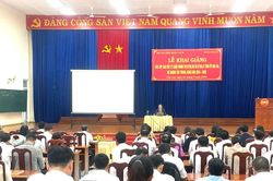 Gia Lai: Khai giảng 2 lớp cao cấp lý luận chính trị