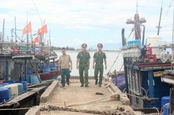 Xử lý dứt điểm tàu cá chưa đủ điều kiện, chung sức tháo gỡ 'thẻ vàng' IUU