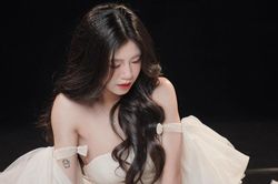 Nữ tuyển thủ Việt Nam được ví là 'người yêu quốc dân', hóa thiên thần trong dịp đặc biệt, fan dành vạn lời khen