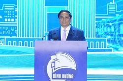 Thủ tướng: Bình Dương cần tiên phong phát triển các khu công nghiệp thế hệ mới
