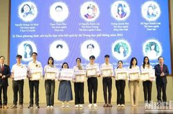 Lễ khai giảng đầu tiên của Trường đại học Khoa học sức khỏe