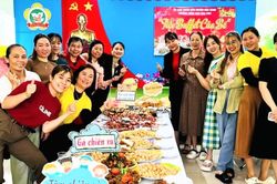 Cô giáo yêu nghề, mến trẻ