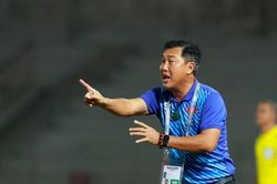 HLV Hứa Hiền Vinh: 'Trận thua này là bài học cho tôi'
